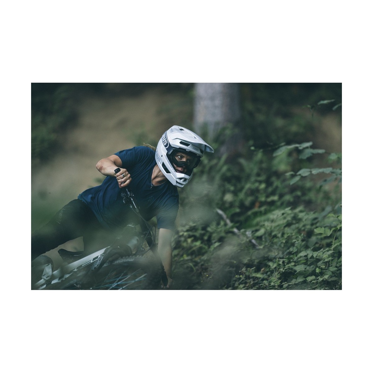KASK ROWEROWY  HiDrop shiny white M (57-58CM)